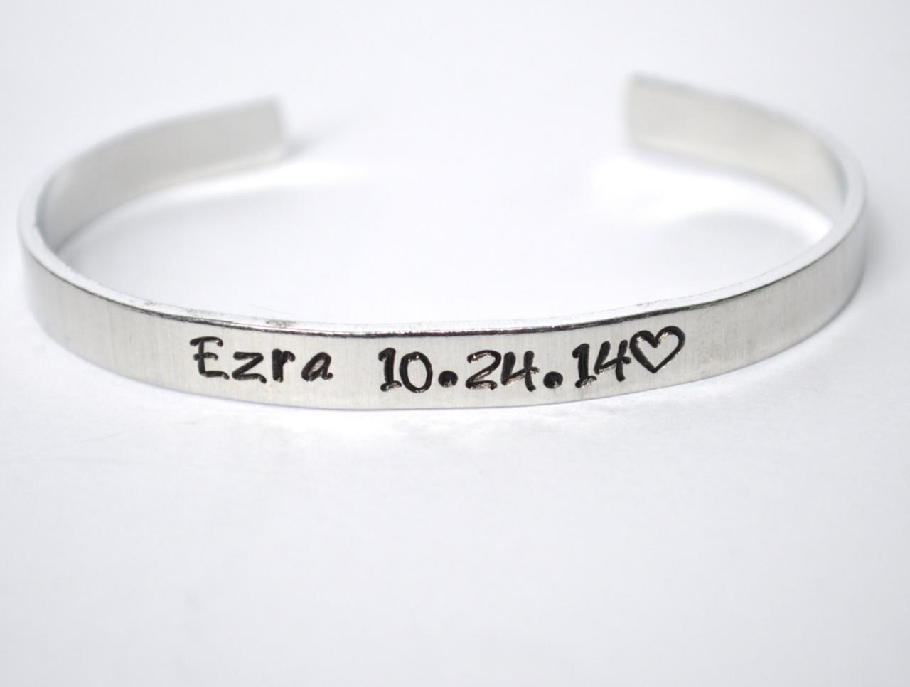 mommy bracelet with custom text aluminum cuff // mothers day gift for mom hand stamped metal stamped