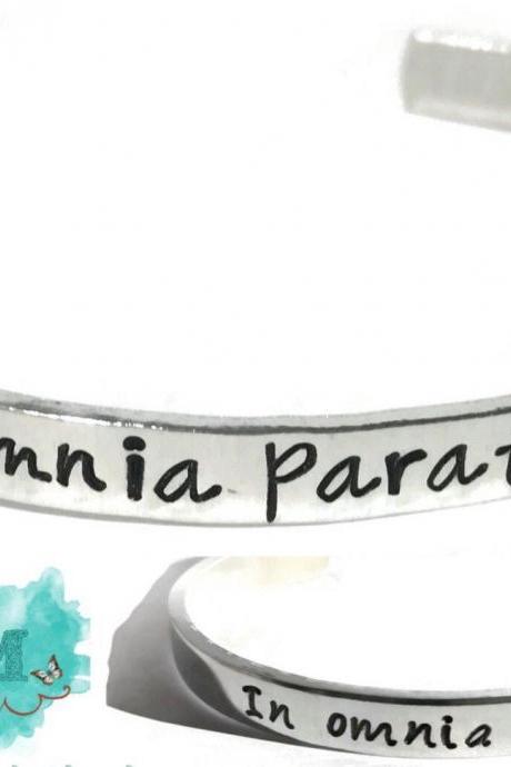 In omnia paratus custom text aluminum metal stamped cuff bracelet